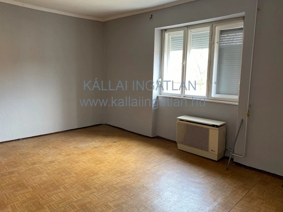 Eladó családi ház, Biri