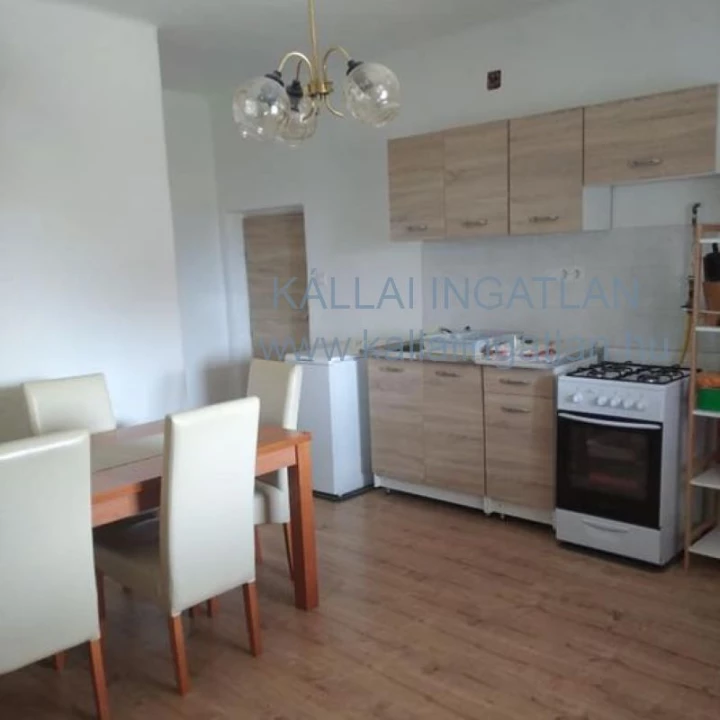 Eladó családi ház, Magy