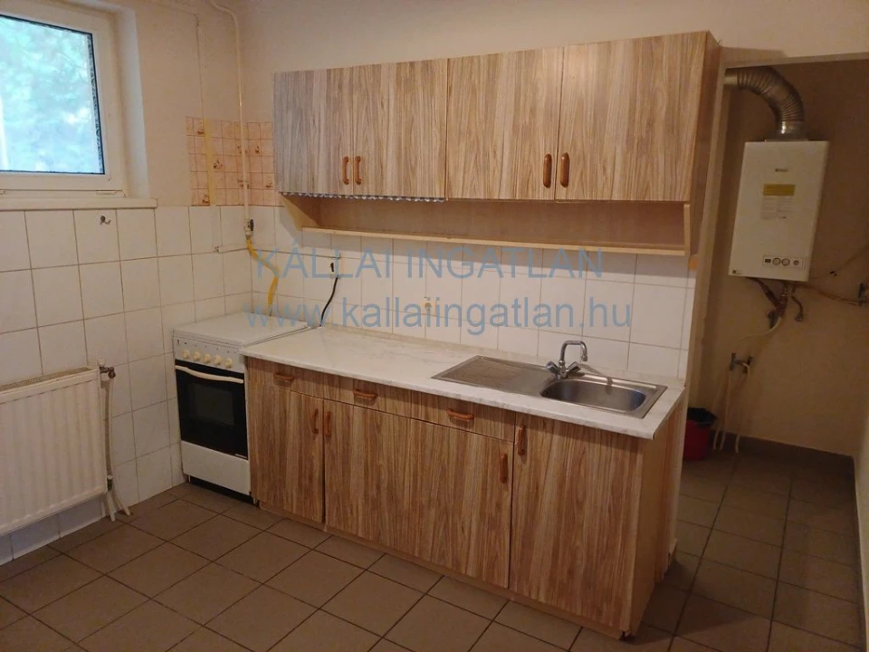 Eladó téglalakás, Nyíregyháza