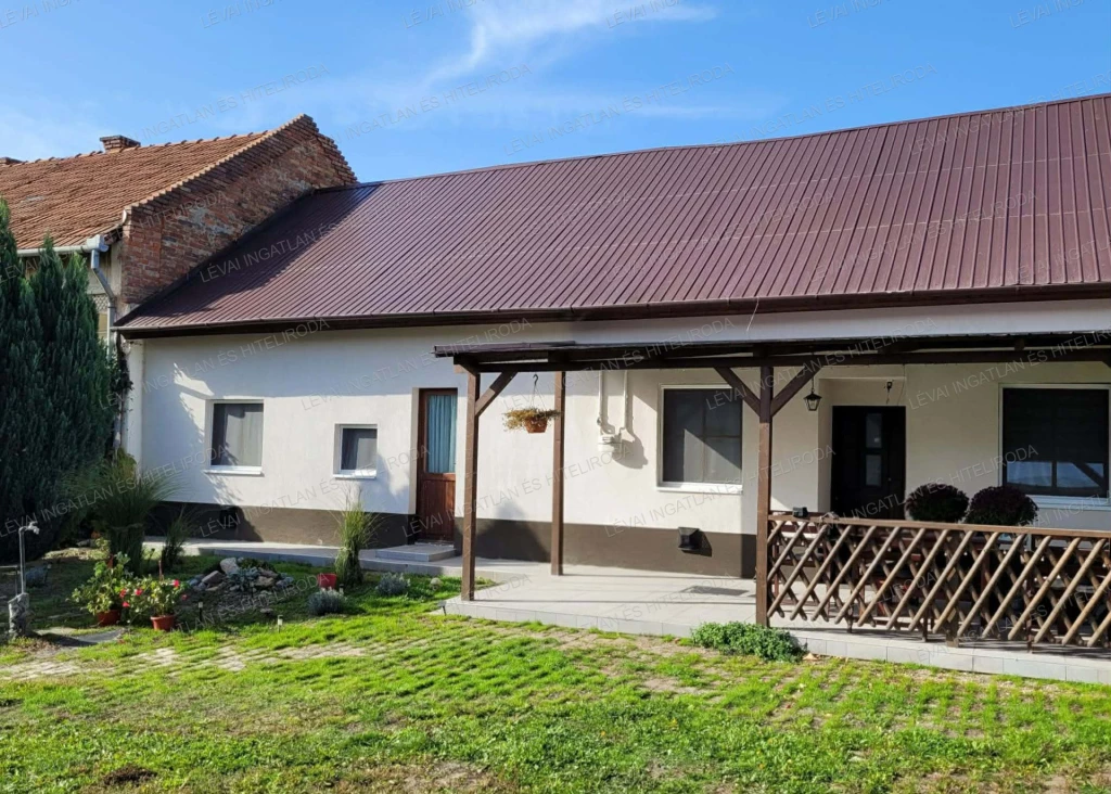 For sale part of a house property, Békéscsaba, Belváros