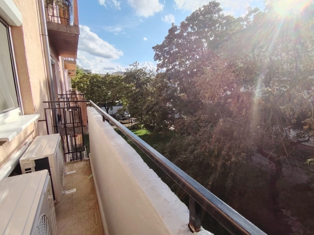 c3-2-name c2-19-name, Pécs, Belváros