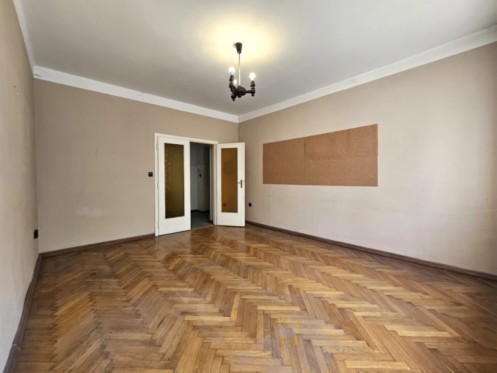 For rent detached garage, Pécs, Belváros