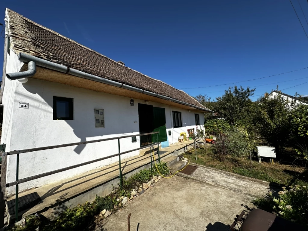 For sale house, Pécsvárad