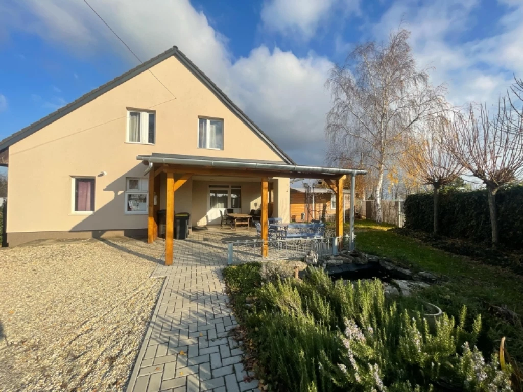 For sale semi-detached house, Szajk