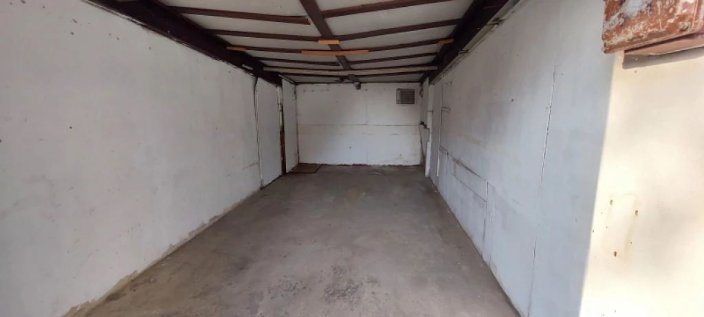 For rent detached garage, Pécs, Uránváros