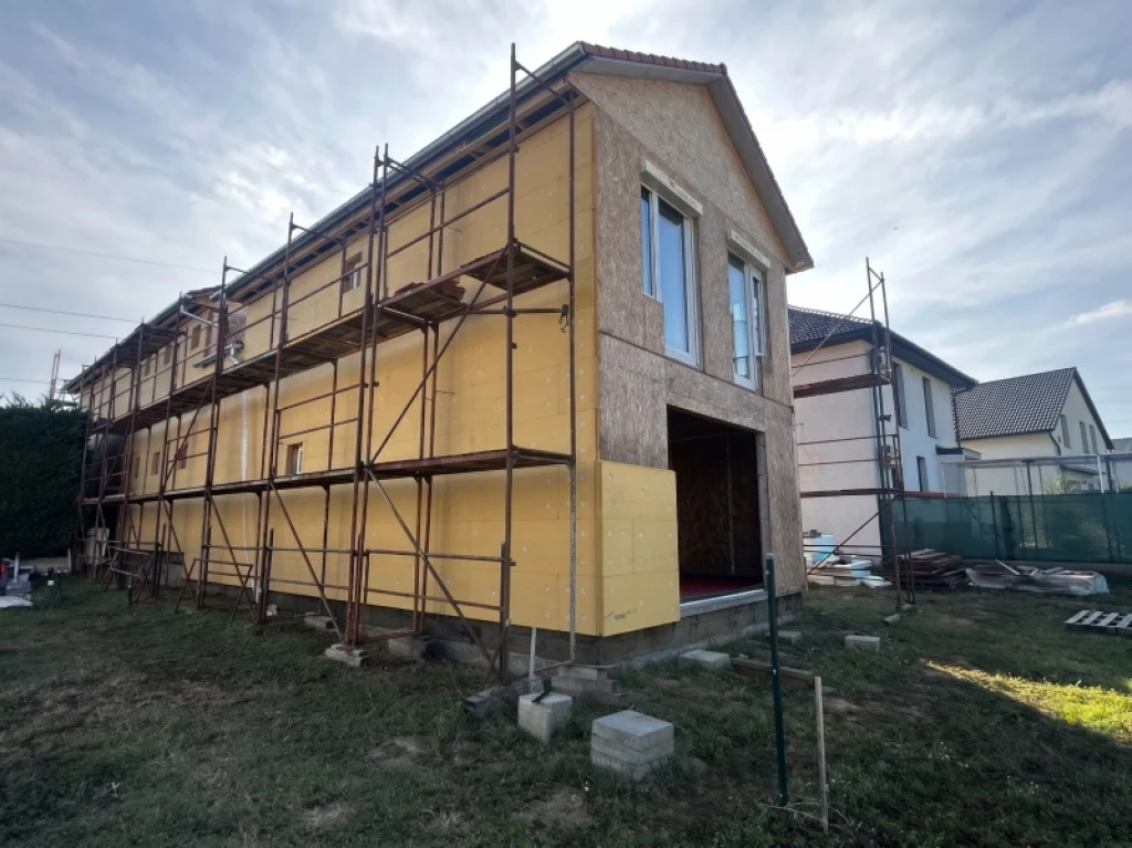 Eladó téglalakás, Pécs, Újhegy