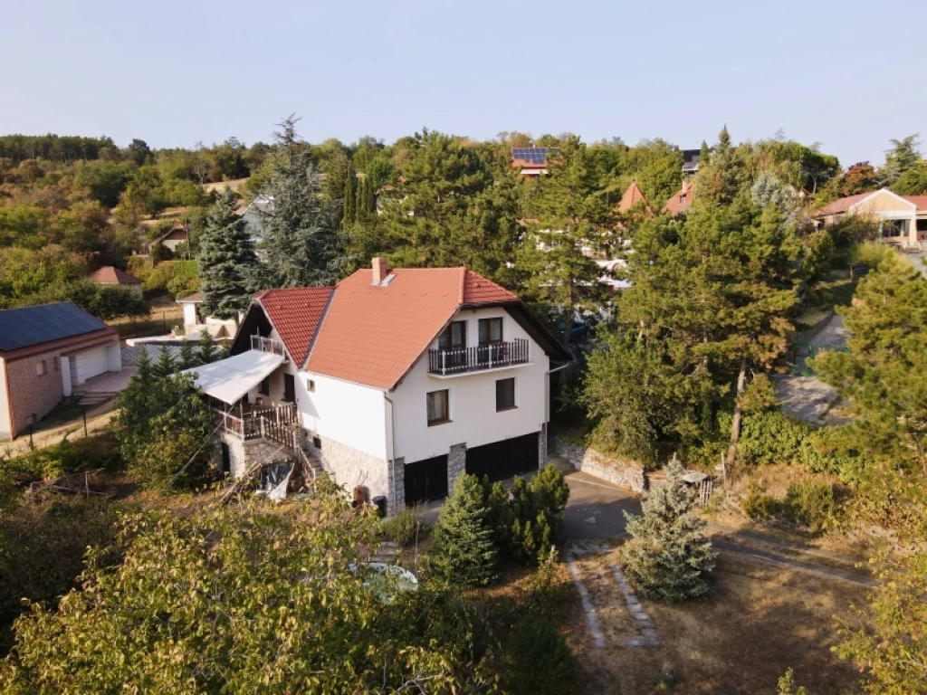 Eladó családi ház, Pécs, Mecsekoldal/Havihegy