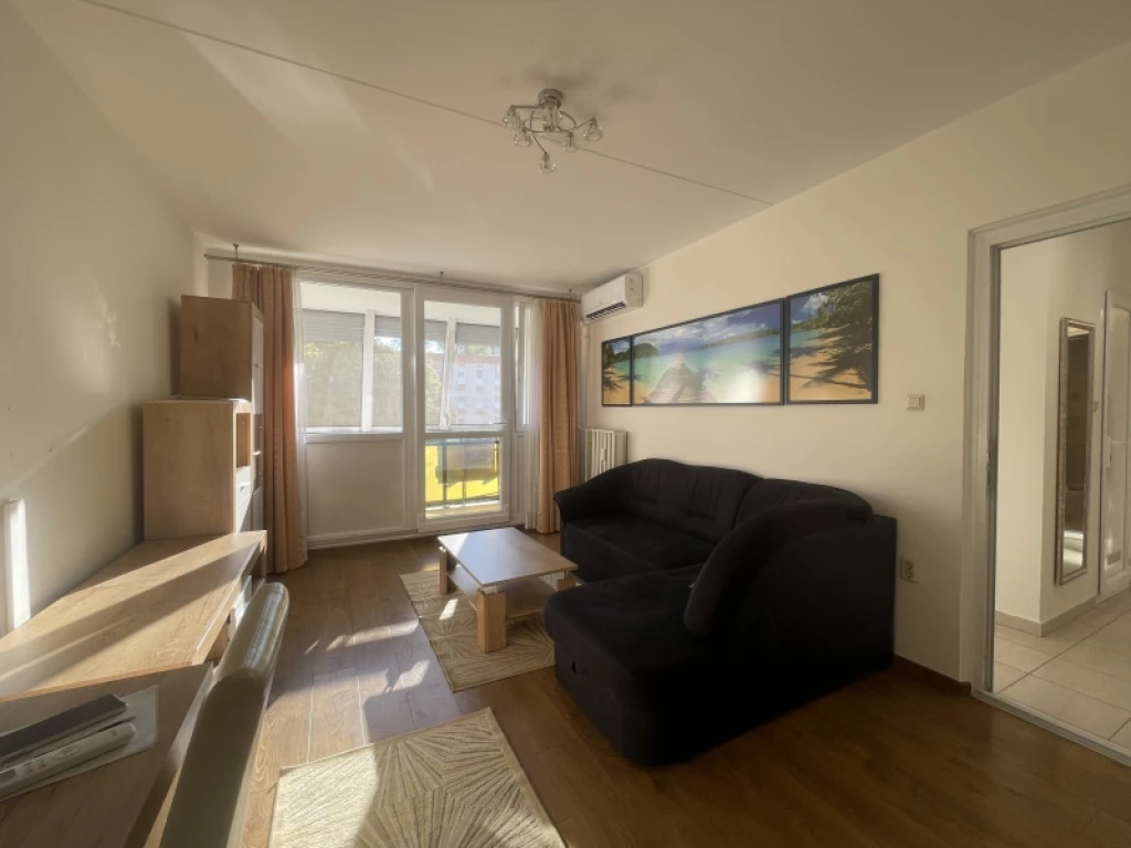 For sale panel flat, Pécs, Kertváros
