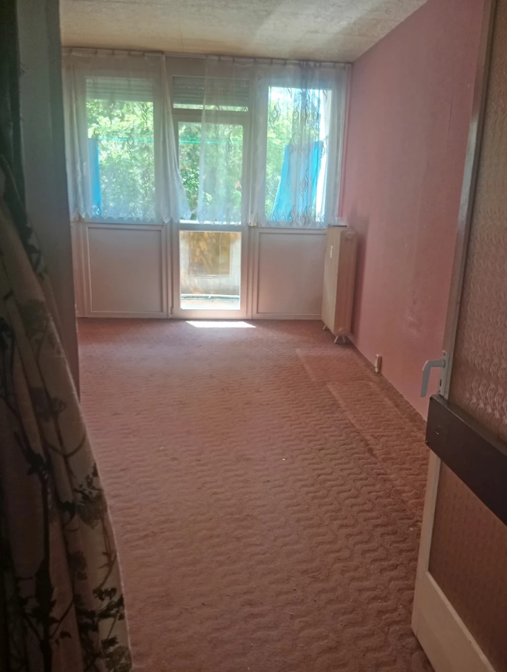 Eladó panellakás, Pécs, Kertváros