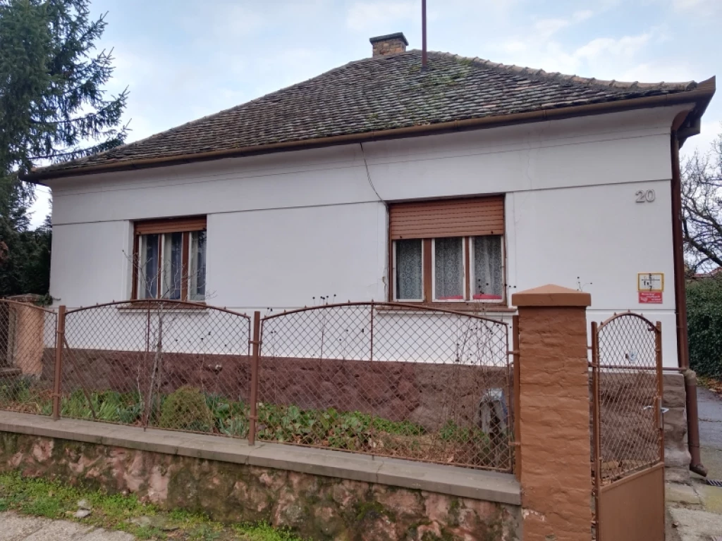 Eladó családi ház, Pécs, Budai-város