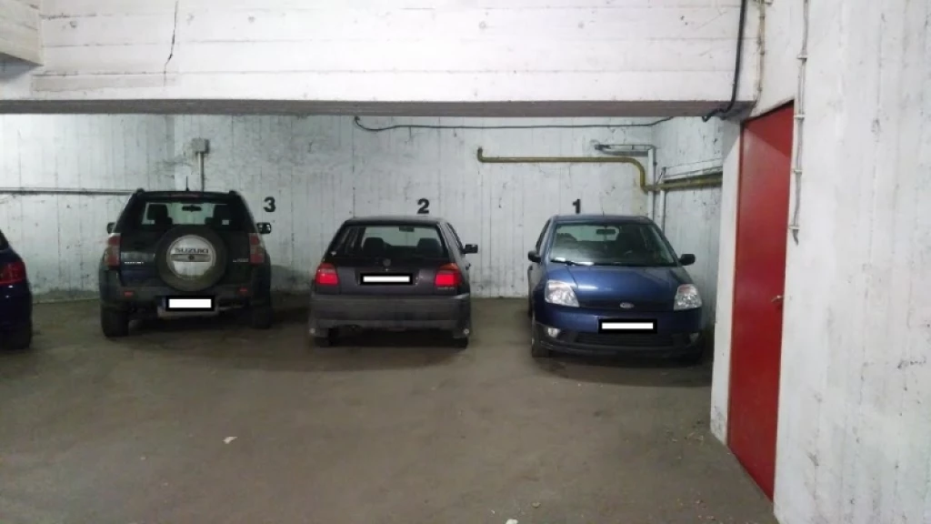 Kiadó egyedi garázs, Pécs, Belváros