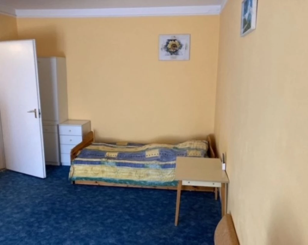 Eladó panellakás, Pécs, Egyetemváros