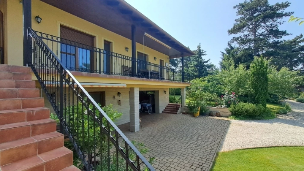 Eladó családi ház, Pécs, Mecsekoldal/Donátus