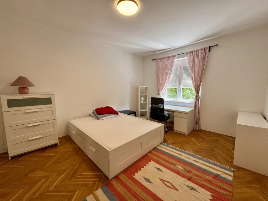 Kiadó téglalakás, Pécs, Egyetemváros