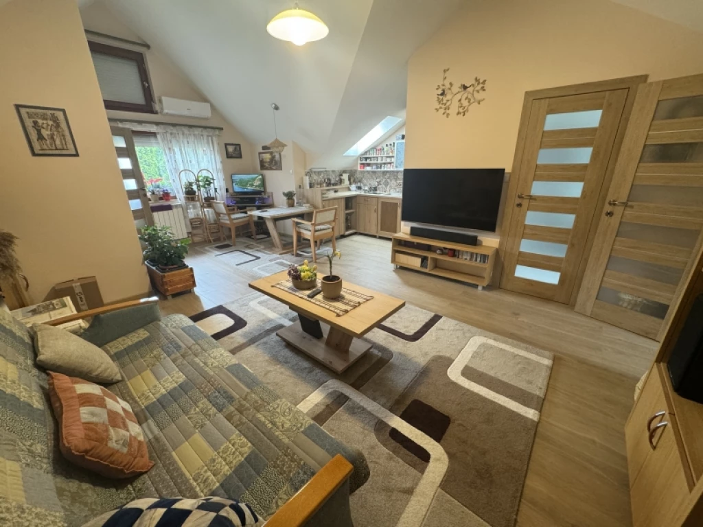 For sale brick flat, Harkány