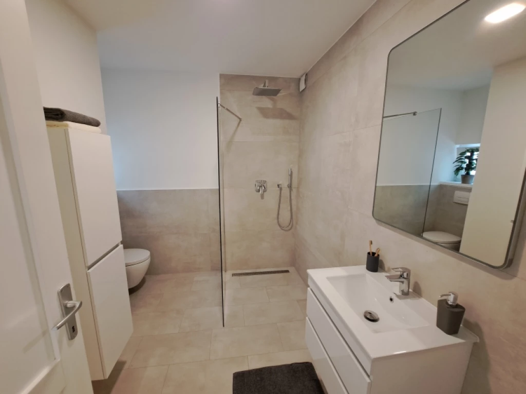 Eladó téglalakás, Pécs, Belváros