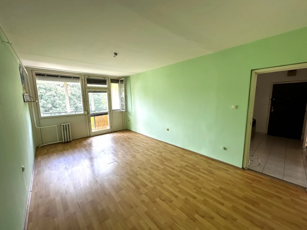 Eladó panellakás, Pécs, Kertváros