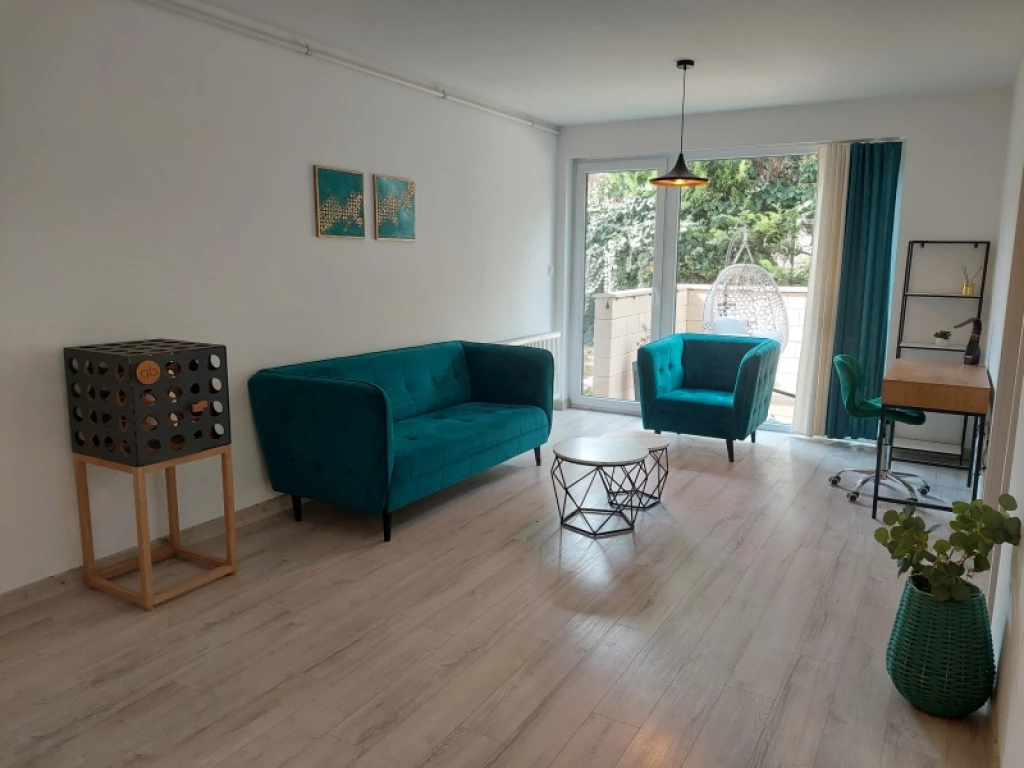 c3-2-name c2-19-name, Pécs, Egyetemváros