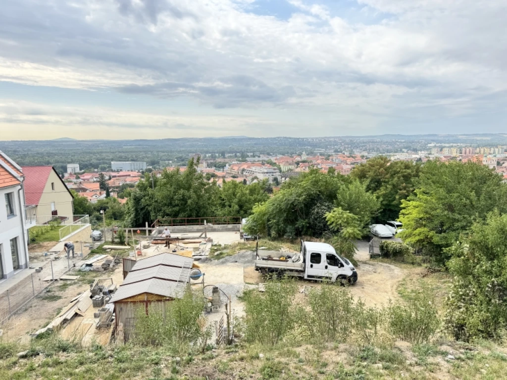 For sale panel flat, Pécs, Belváros