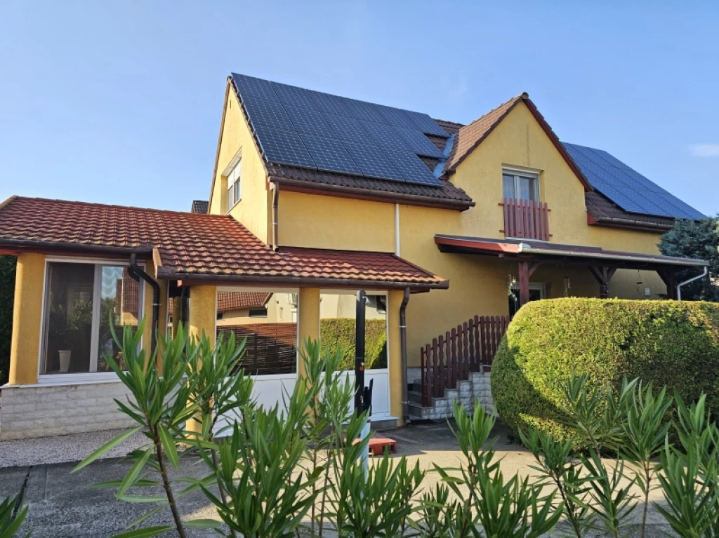 Eladó családi ház, Pogány