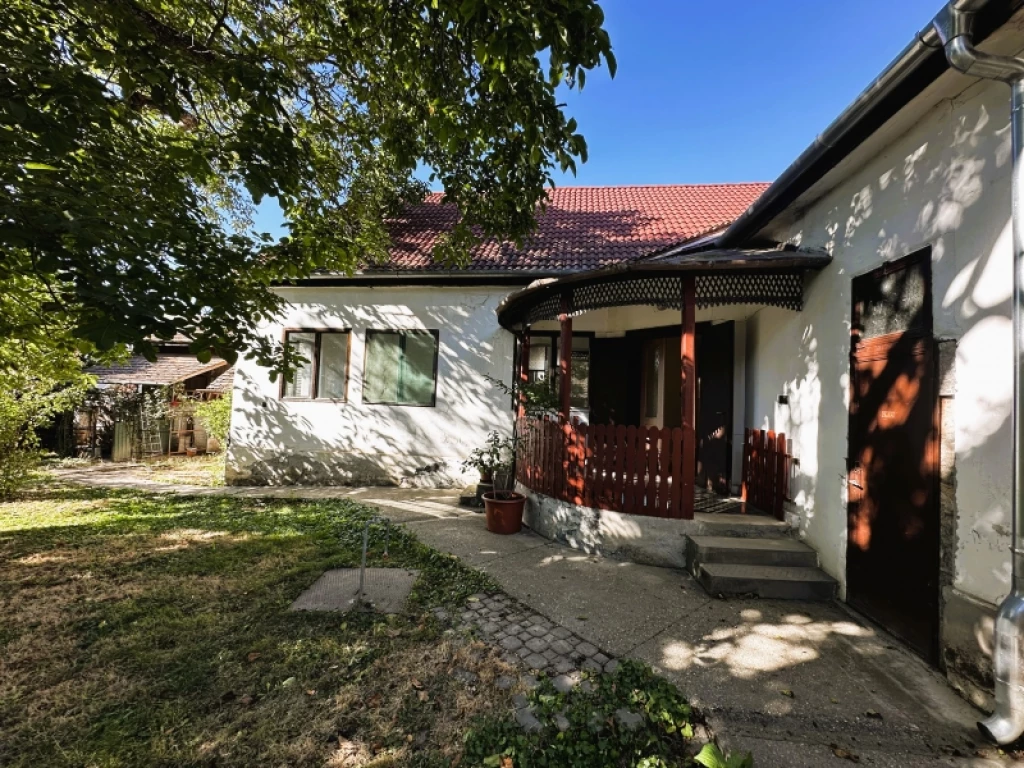 Eladó családi ház, Bóly