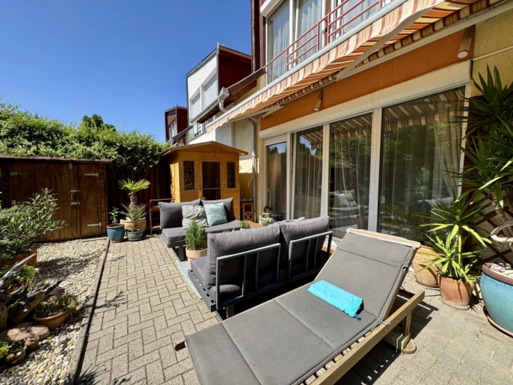 c3-1-name c2-19-name, Pécs, Mecsekoldal/Rigóder