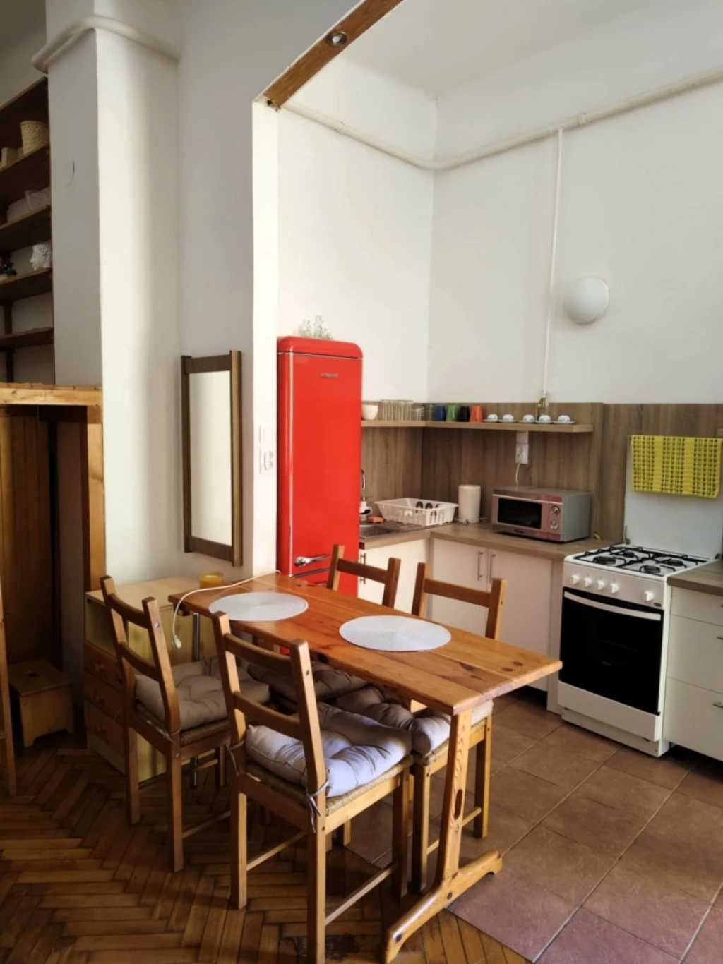 c3-1-name c2-19-name, Pécs, Belváros