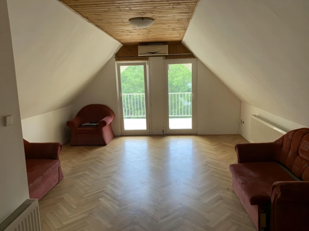 c3-1-name c2-19-name, Pécs, Belváros