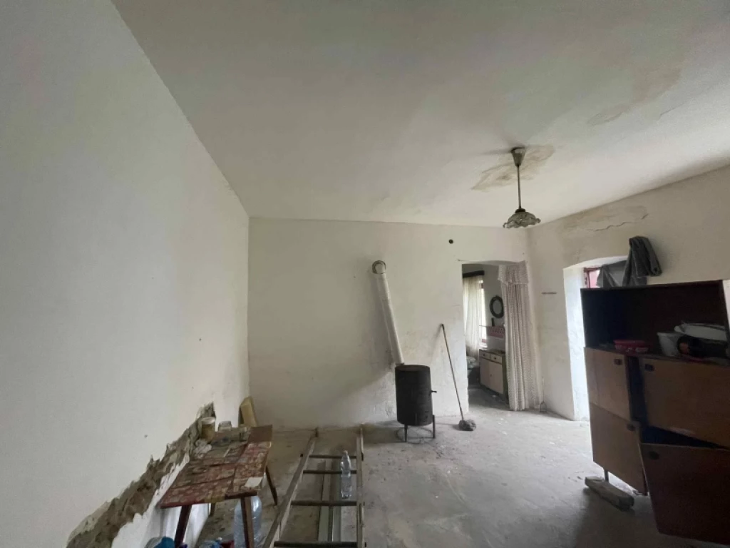 For sale house, Csányoszró