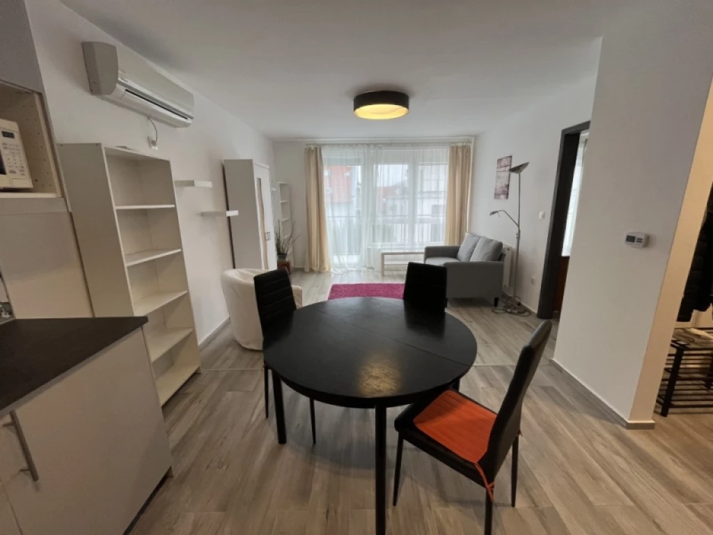 c3-2-name c2-19-name, Pécs, Egyetemváros