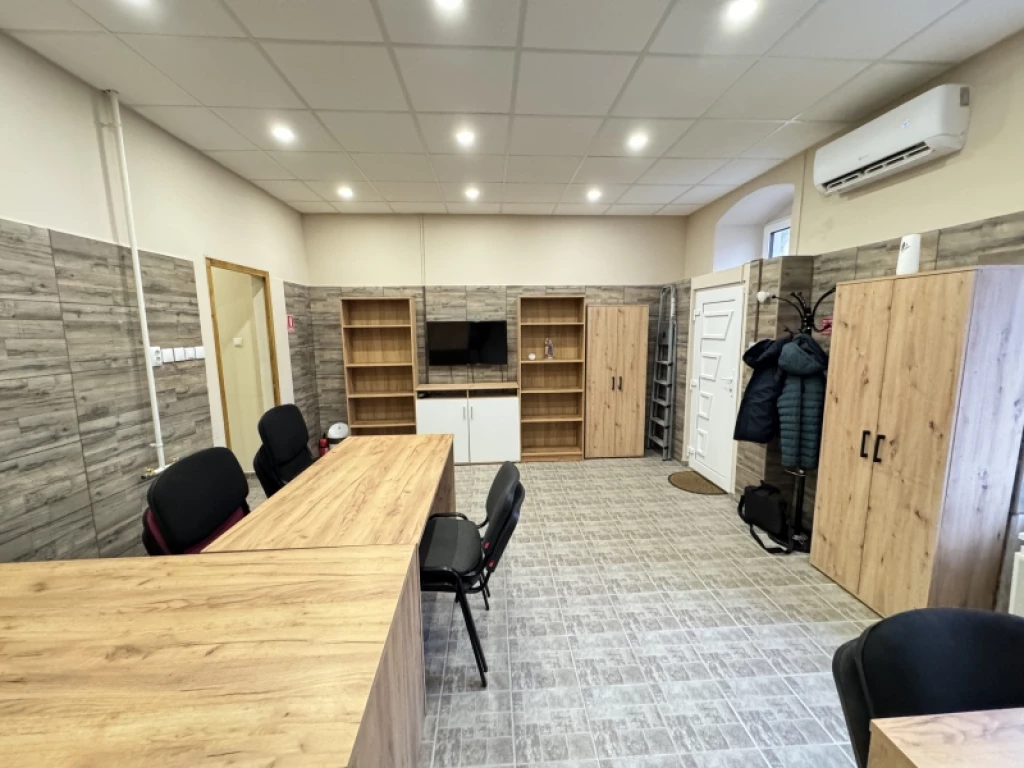 c3-1-name c2-19-name, Pécs, Budai-város