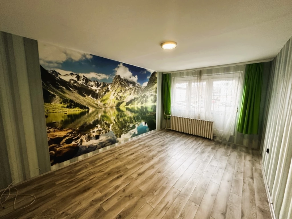 c3-1-name c2-20-name, Pécs, Kertváros