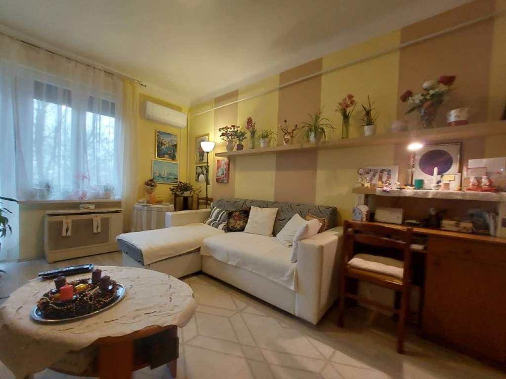 For sale brick flat, Pécs, Uránváros