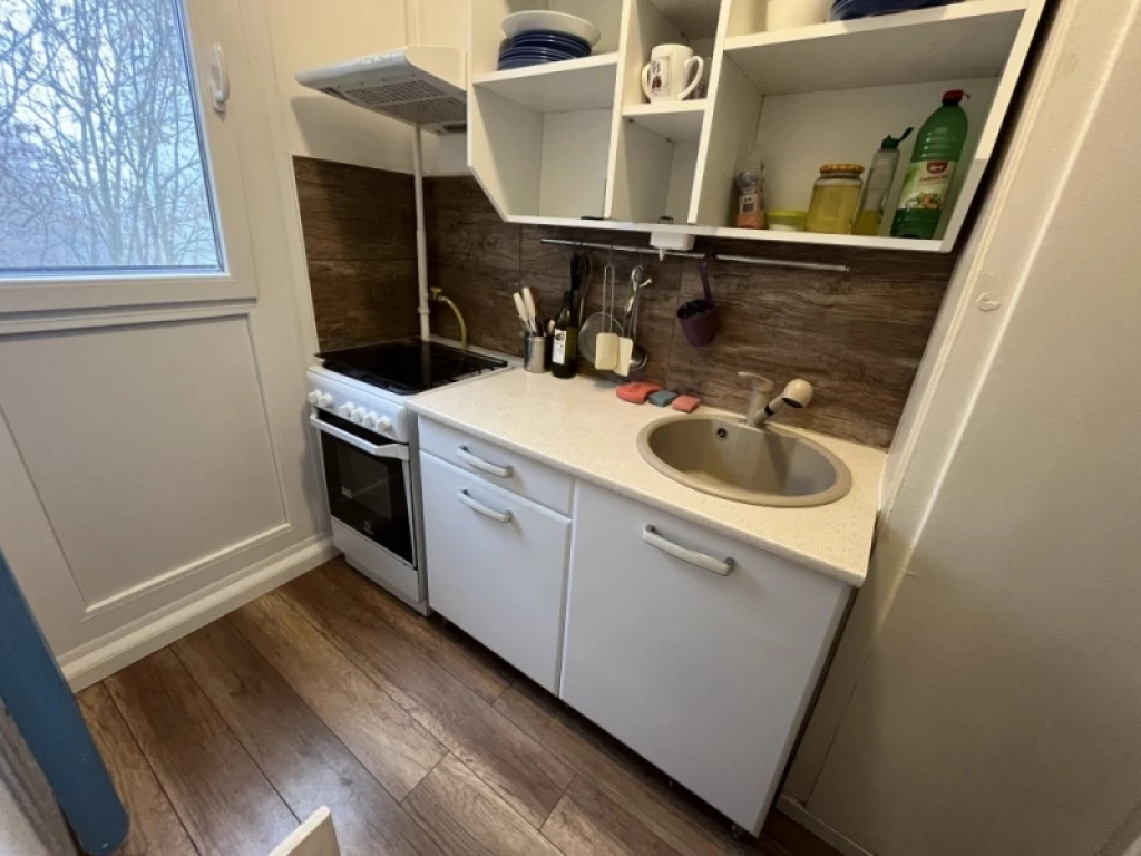 c3-1-name c2-20-name, Pécs, Kertváros