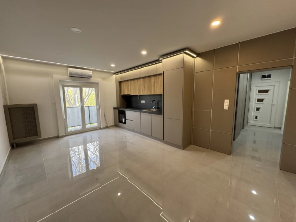 Eladó panellakás, Pécs, Uránváros