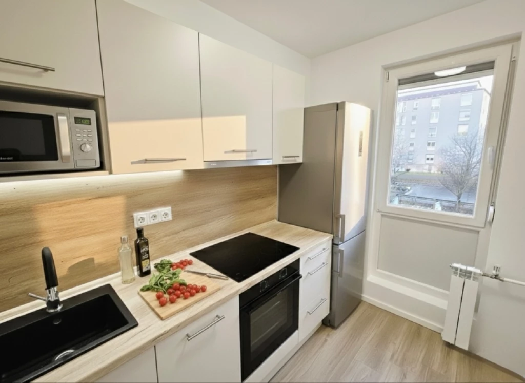 For sale panel flat, Pécs, Kertváros