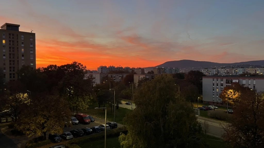 Eladó panellakás, Pécs, Kertváros