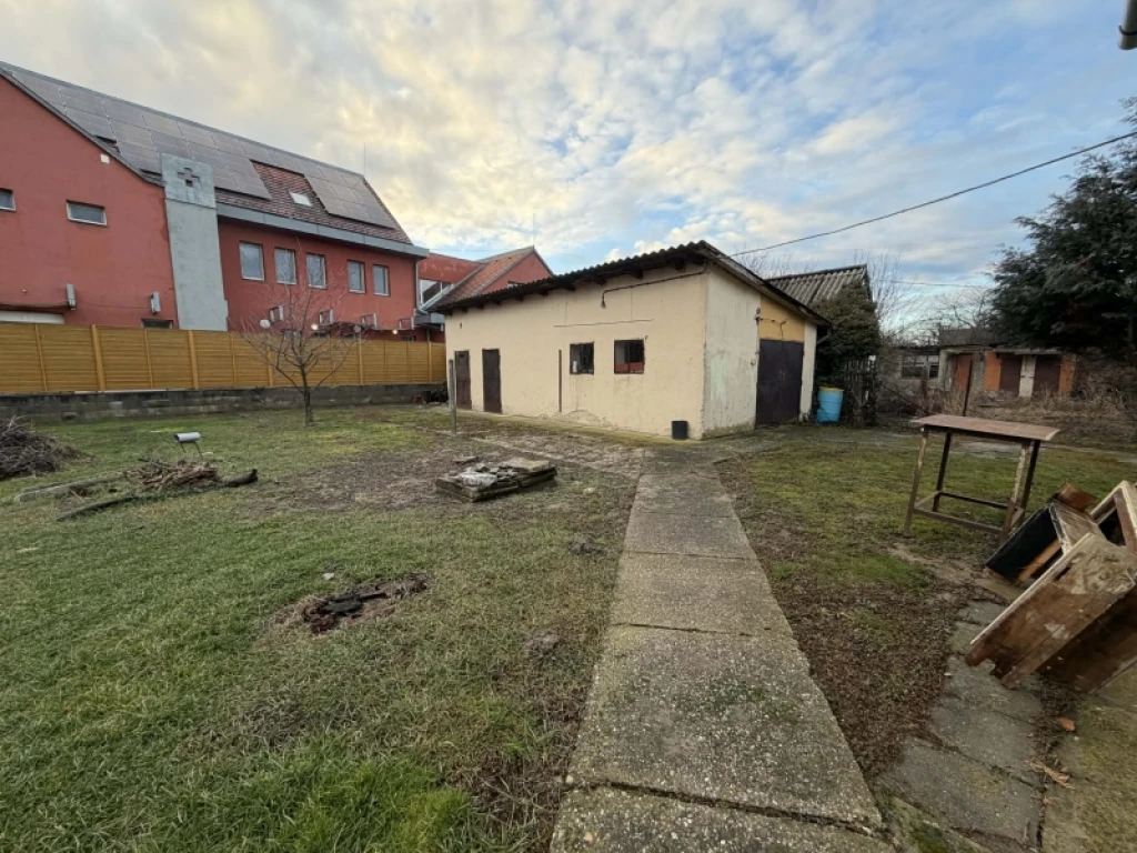 For sale house, Sellye