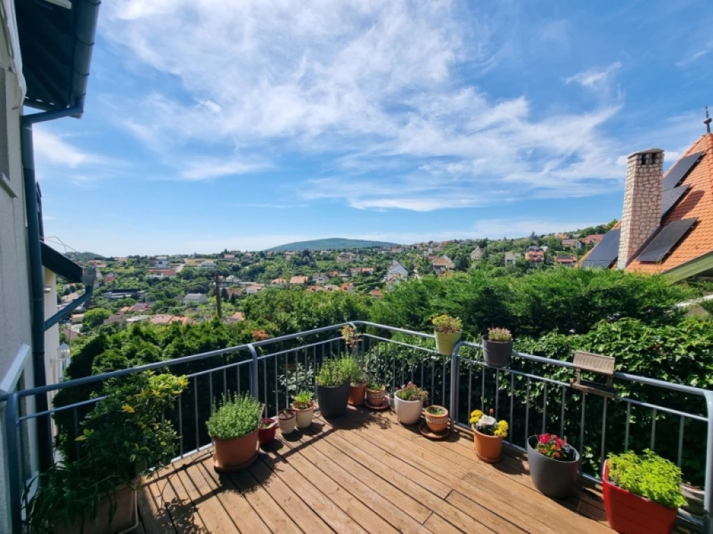 Eladó téglalakás, Pécs, Mecsekoldal/Szkókó