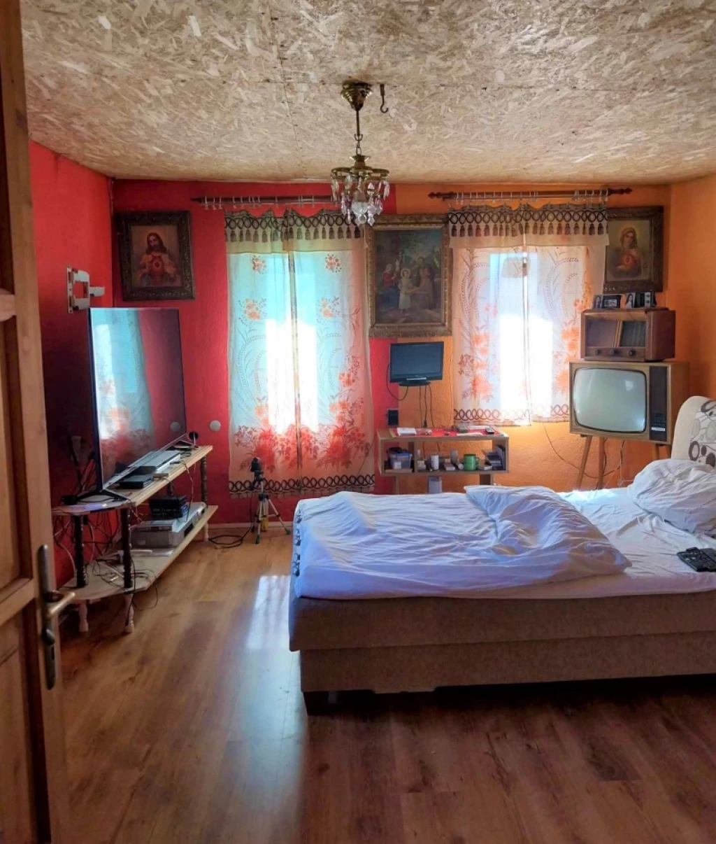 Eladó családi ház, Birján