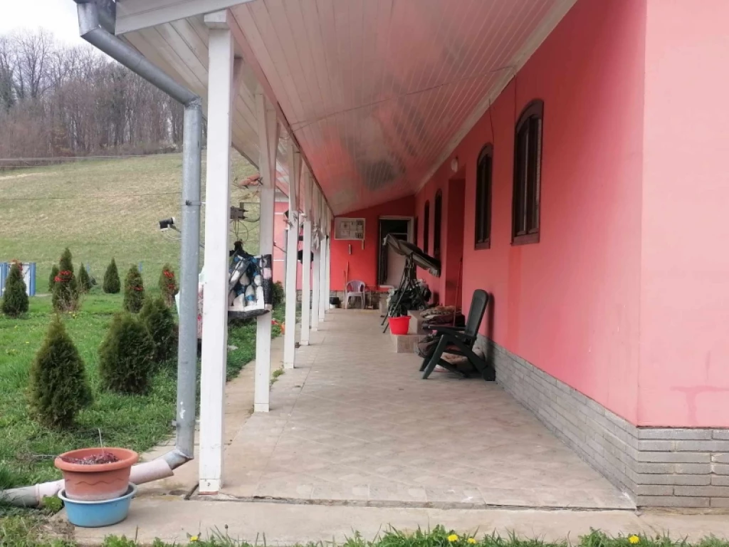 c3-1-name c2-1-name, Komló