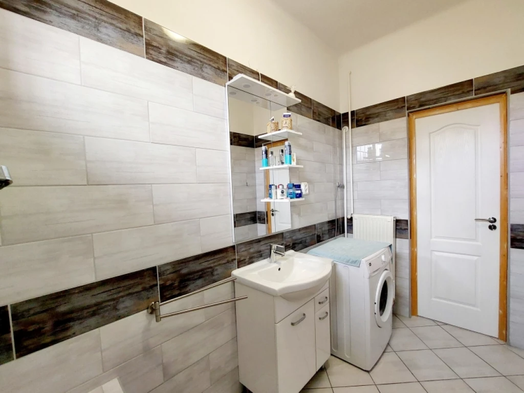 For sale brick flat, Pécs, Uránváros