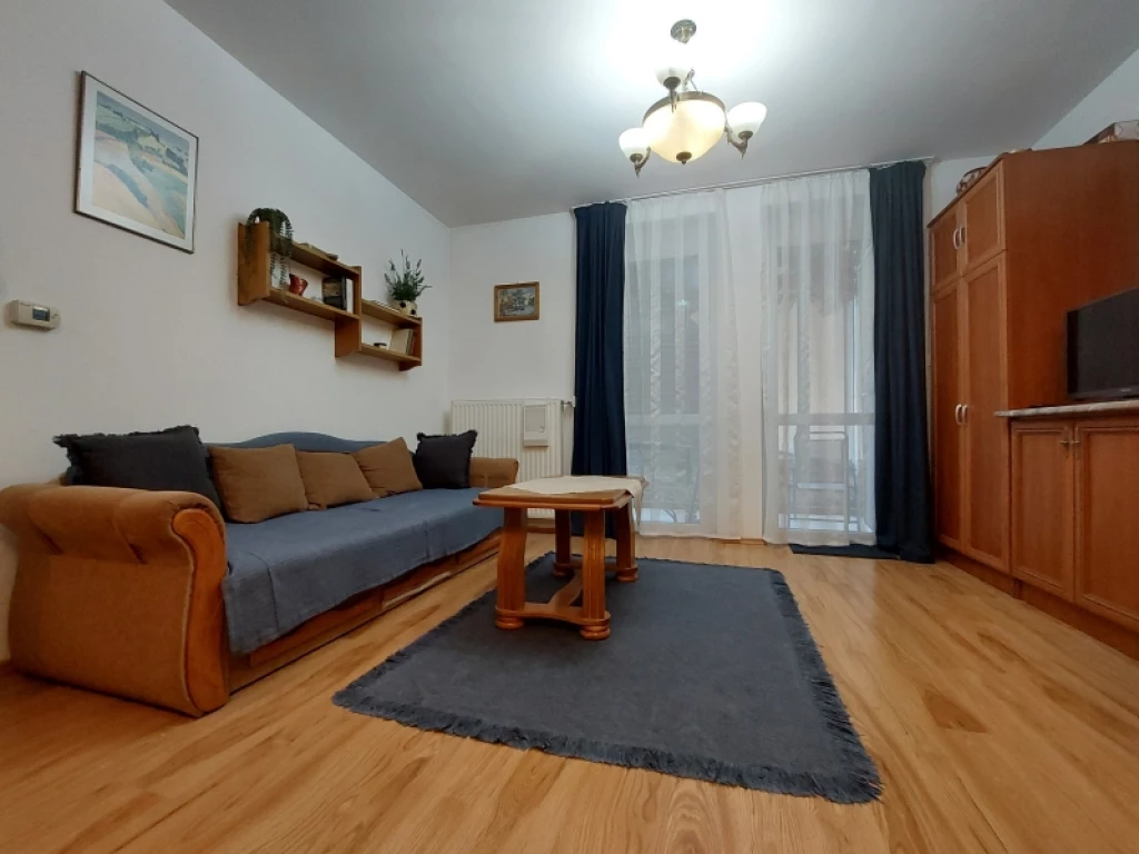 c3-1-name c2-19-name, Pécs, Egyetemváros