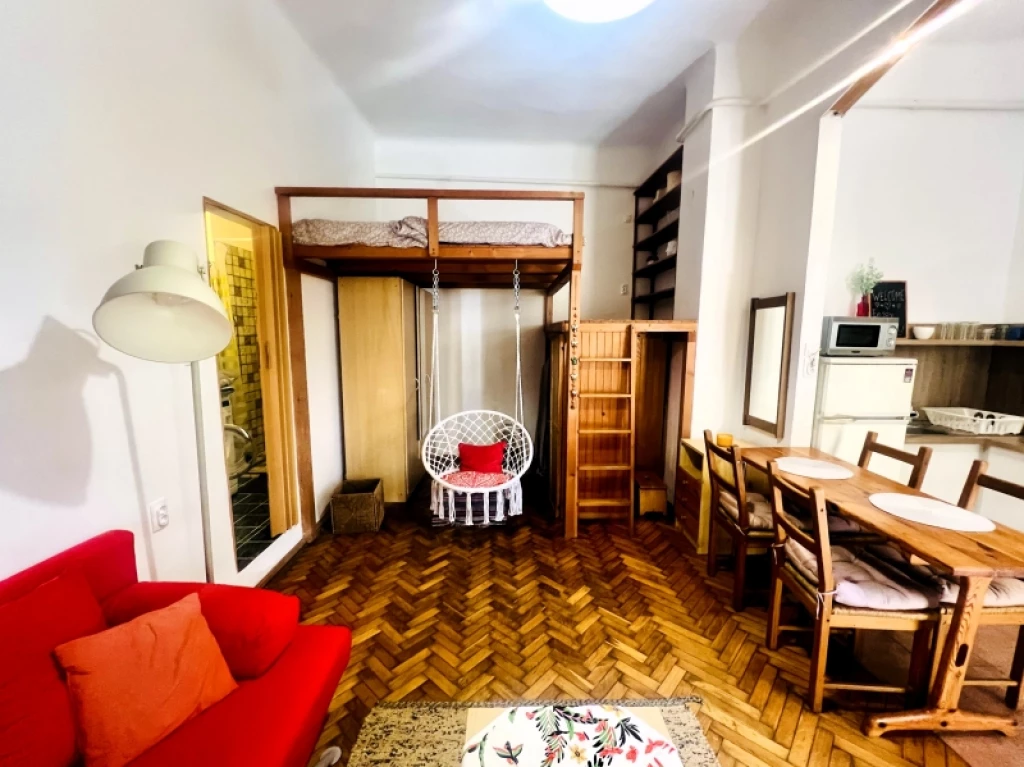 c3-1-name c2-19-name, Pécs, Belváros