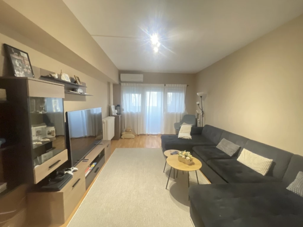 Eladó panellakás, Pécs, Kertváros