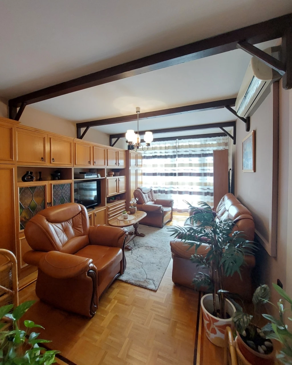 Eladó panellakás, Pécs, Kertváros