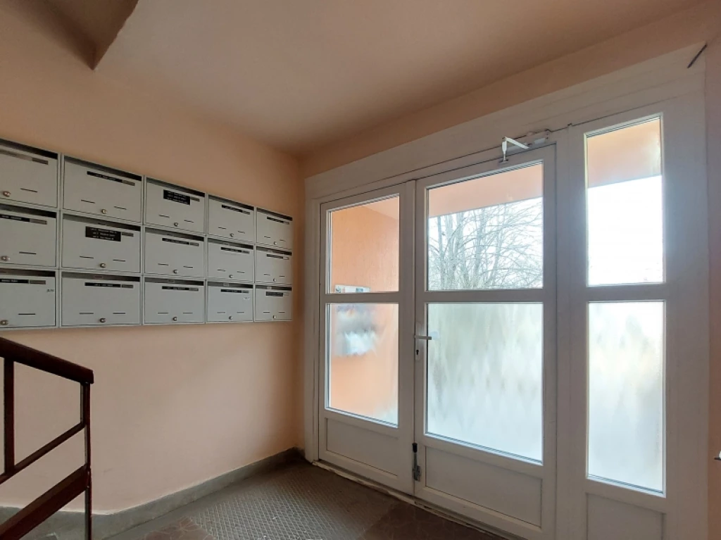 c3-1-name c2-20-name, Pécs, Kertváros