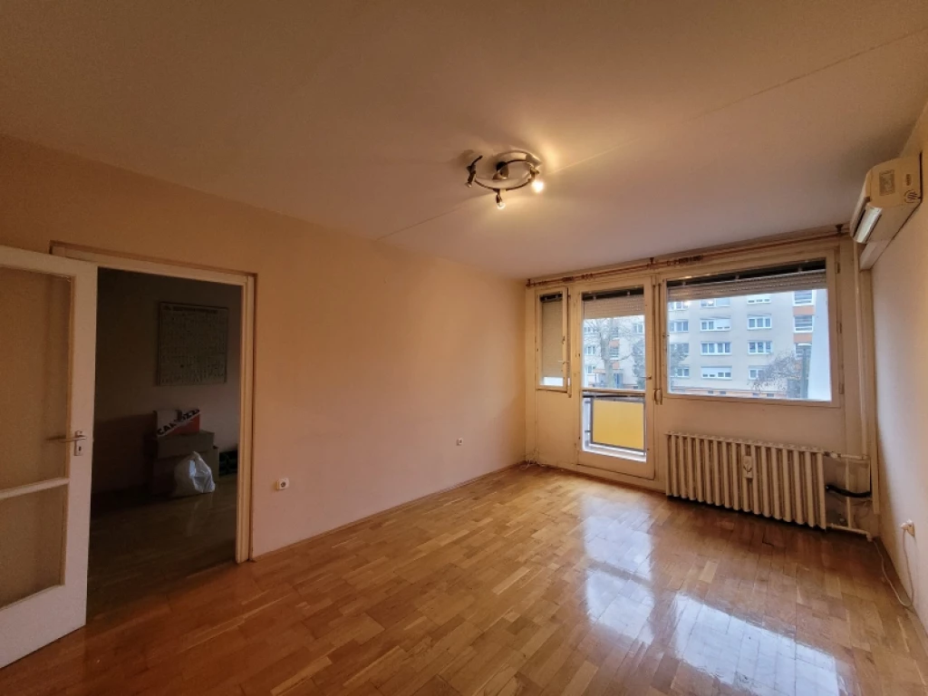 For sale panel flat, Pécs, Kertváros