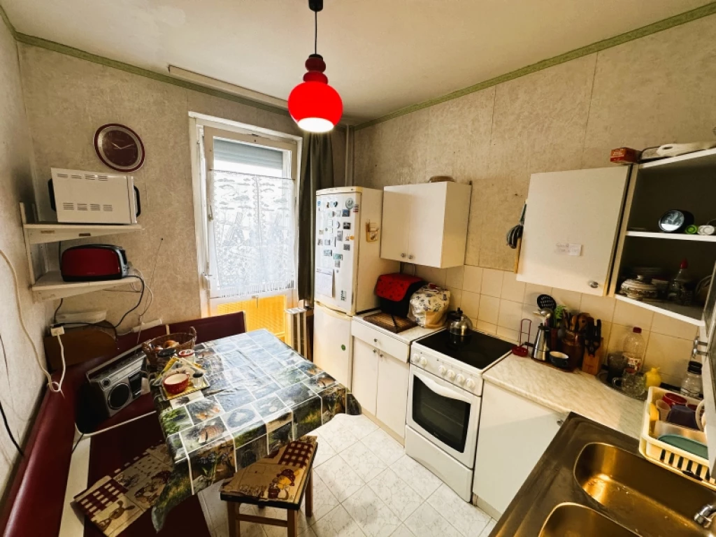 For sale panel flat, Pécs, Kertváros