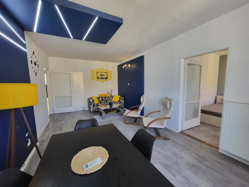 Eladó panellakás, Pécs, Egyetemváros